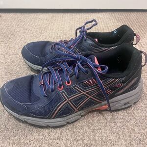 Asics Gel Venture 6 Tennis shoes. Size 7